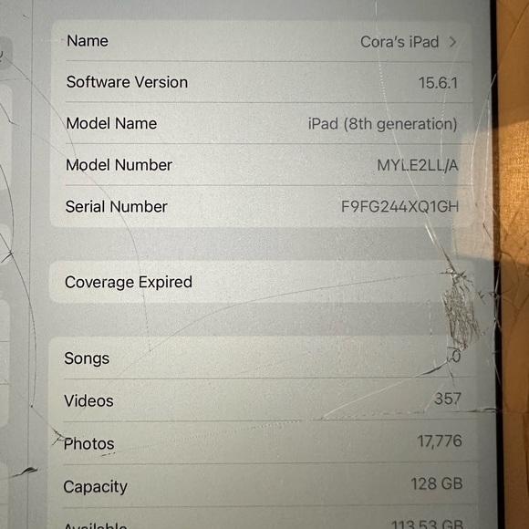 8th Gen IPAD - 128 GB - Picture 4 of 4